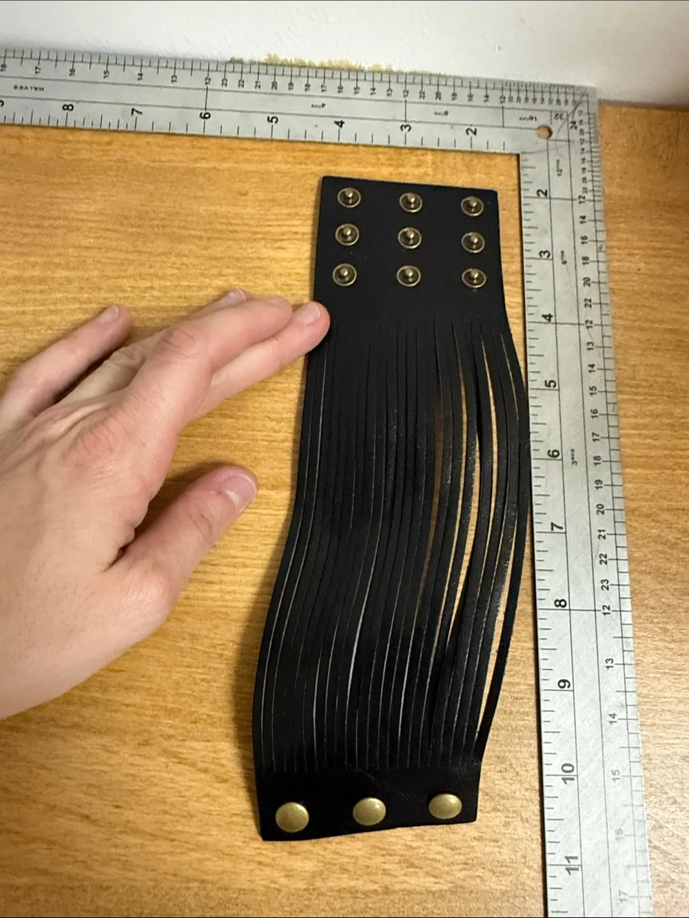 Faux leather wide black bracelet - Picture 3 of 3